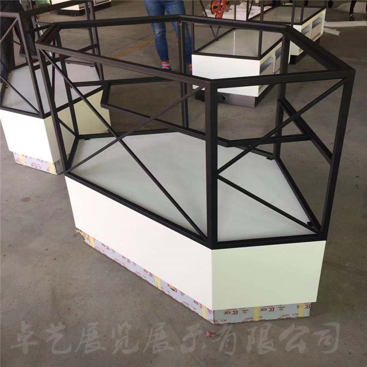 異型柜臺(tái)