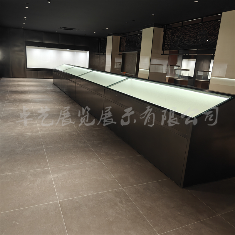 安微天寶樓超長(zhǎng)雙面展示平柜